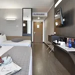 Otel Western Premier Chc Airport