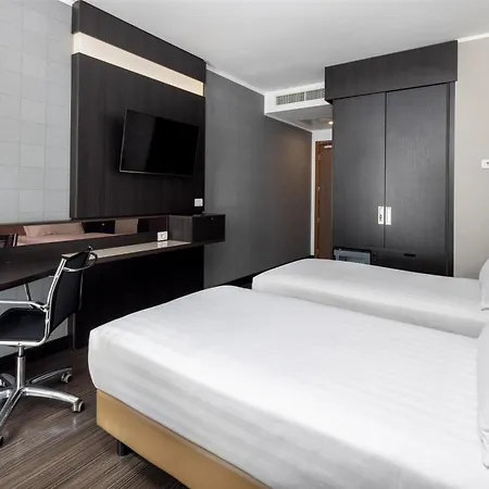 Hotel Western Premier Chc Airport