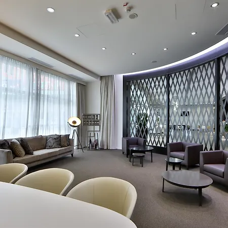 Western Premier Chc Airport 4*