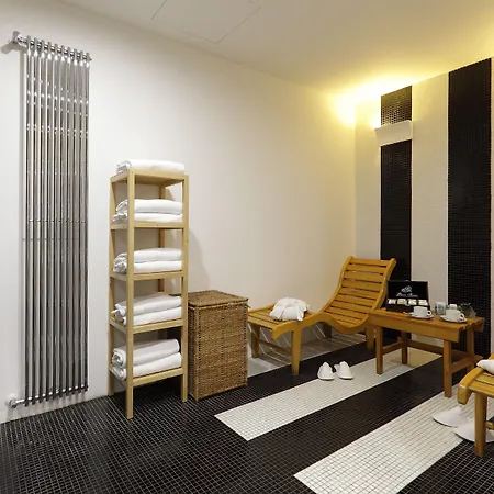 Szálloda Western Premier Chc Airport 4*