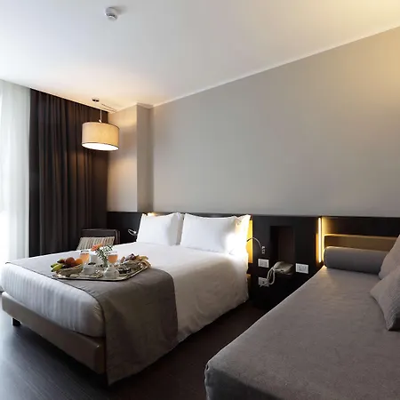 Hotel Western Premier Chc Airport 4*