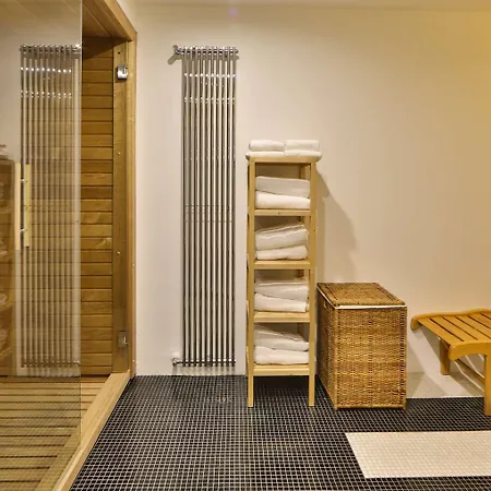 Western Premier Chc Airport Hotel