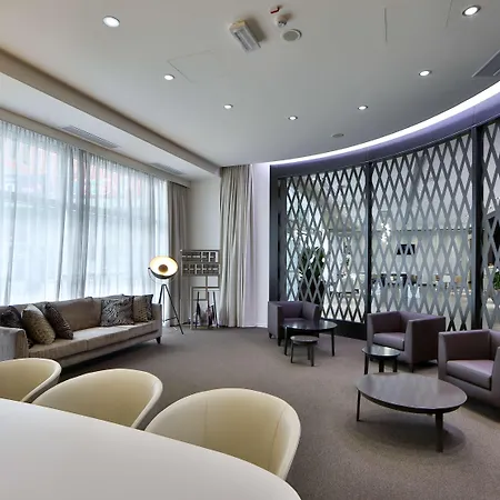 Western Premier Chc Airport Genova