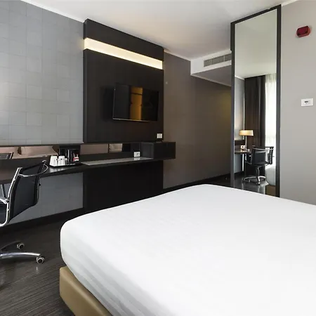 Western Premier Chc Airport 4* Genova