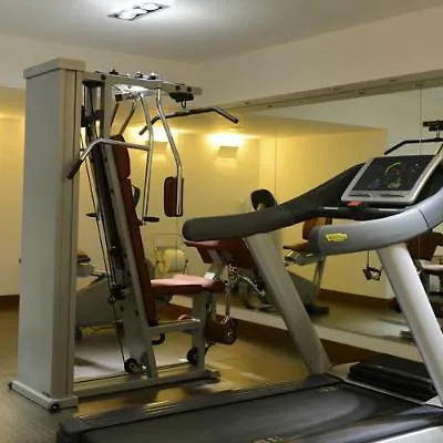 Отель Western Premier Chc Airport Генуя