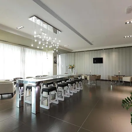 Western Premier Chc Airport 4* Genova