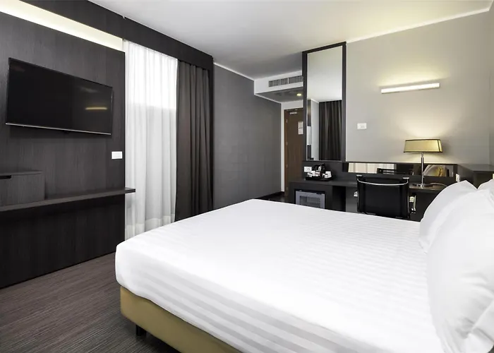 Western Premier Chc Airport