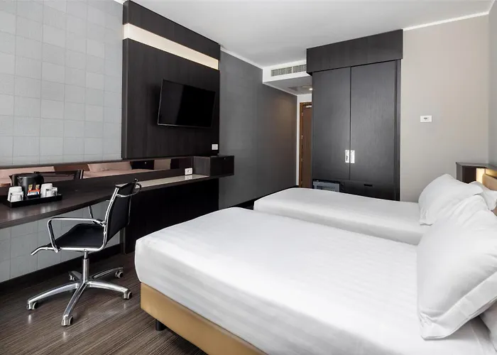 Hotel Western Premier Chc Airport