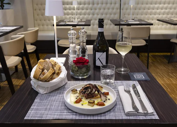 Western Premier Chc Airport Отель 4*
