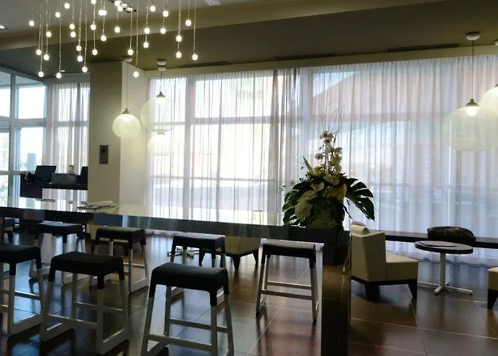 贝斯特韦斯特酒店chc机场店 酒店 4*