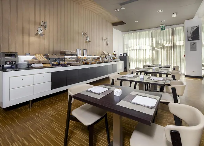 Western Premier Chc Airport