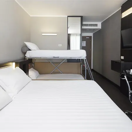 贝斯特韦斯特酒店chc机场店 酒店 热那亚