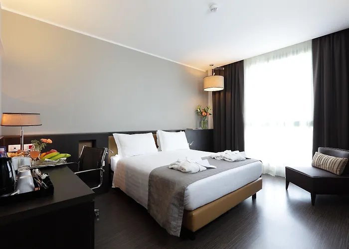 Western Premier Chc Airport Hotel